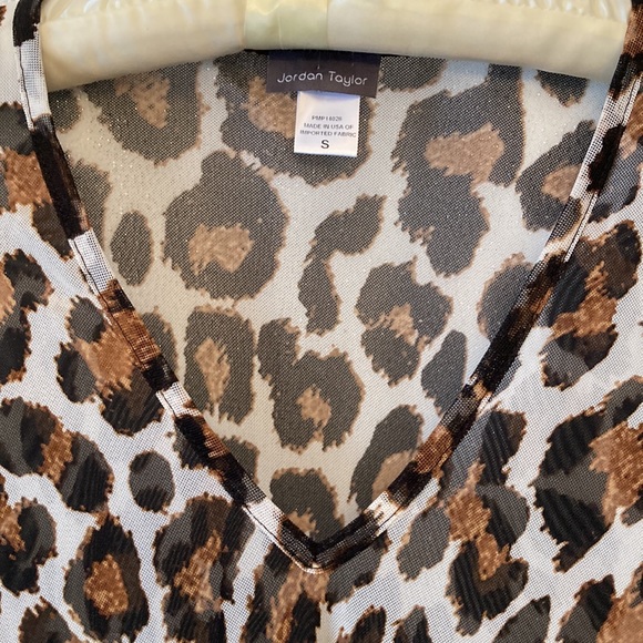 Jordan Taylor White Leopard Cover Up - Picture 3 of 5